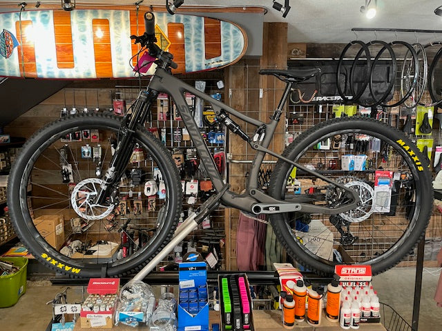 Santa Cruz Blur GX AXS Trail